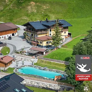 Hostel Eibinghof & Swim, Saalbach-Hinterglemm